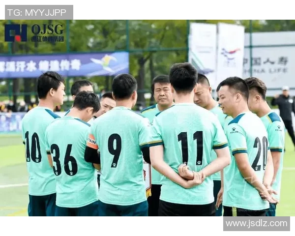 中国德比激情对决足球场上的荣耀与梦想交织的较量