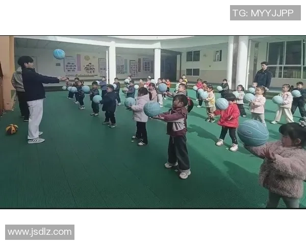 幼儿篮球课视频教学：激发孩子运动兴趣与团队合作精神的最佳选择